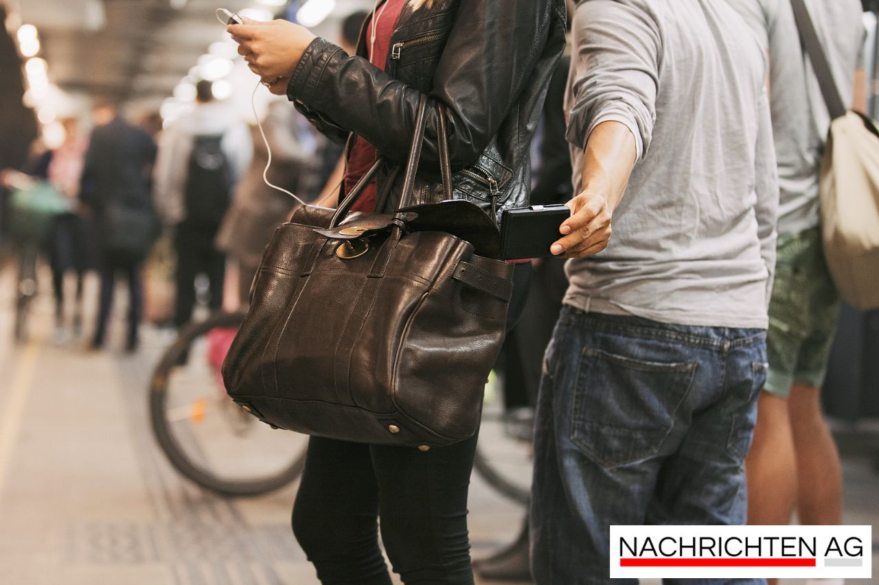 Ferrari F8 Spider im Wert von 400.000 Euro aus Bremer Tiefgarage gestohlen!